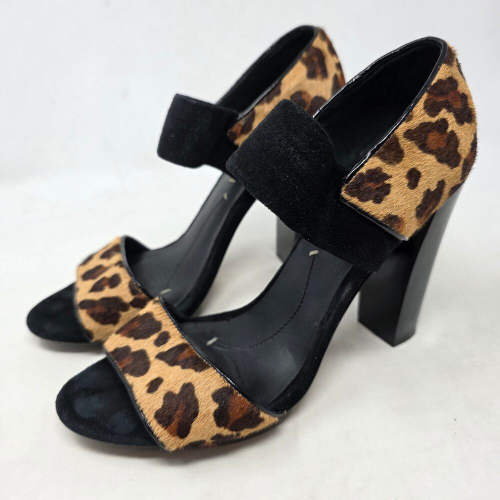 BCBG Leopard Haircalf Block Heel Sandals Leather Sole Women 8